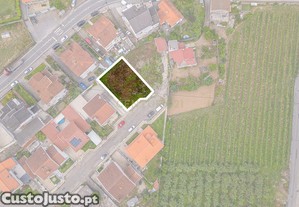 Terreno com Projeto Aprovado na Pousa   Barcelos