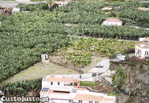 Terreno na ponte dos frades em câmara de lobos com vista fabulosa. (1.600m2)