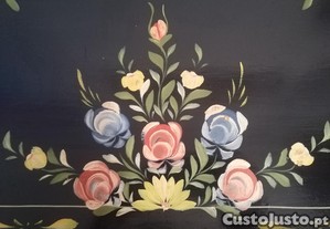 Tabuleiro pintado � m�o