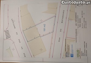 Moradia em reconstruo