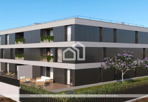 Apartamento T2, rés-do-chão com jardim/terraço
