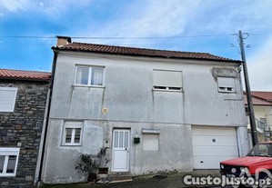 Casa / Villa T4 em Sé, Santa Maria e Meixedo de 170 m²