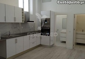 Loja com terraço - 204,48 m² - barreiro