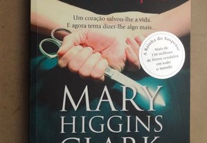 "Do Fundo do Coração" de Mary Higgins Clark