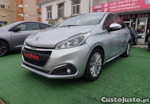 Peugeot 208 1.6 BlueHDi Style