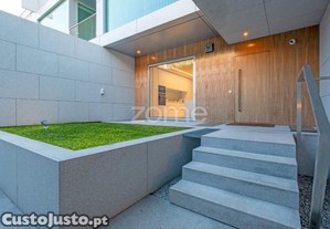 Moradia T5+1 Com Jardim - Casas Das Buganvílias...