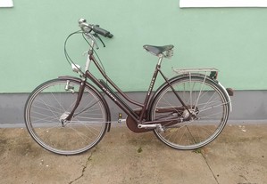 Bicicleta Raleigh roda 28 antiga pasteleira