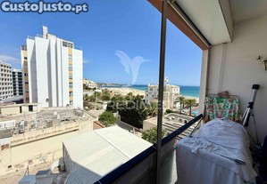 T2 primeira linha com garagem na praia da rocha