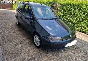 Fiat Punto 1.9 JTD C/REVISAO TOTAL