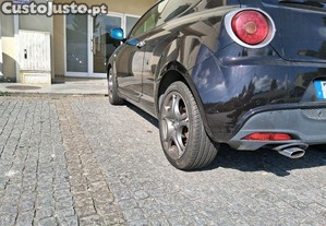 Alfa Romeo Mito distintive - 16