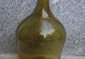 garrafão de vidro cor rara verde azeitona