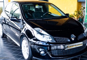 Renault Clio III 2.0 RS