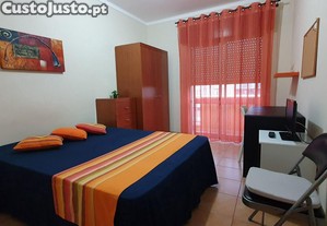 1 Quarto - UALG Penha/Hospital de FARO