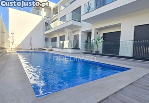 Apartamento t2 c/piscina a 200mt da ria em cabanas de tavira