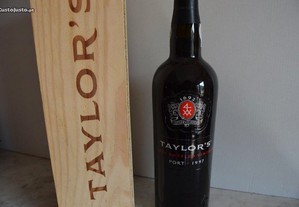 Vinho Porto Taylor`s LBV 1997