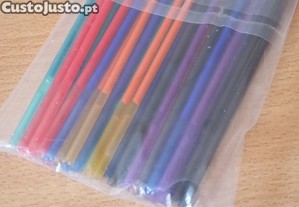 Conjunto de 36 Canetas de Feltro / Fineliners Coloridas Apag�veis Novas e Embaladas