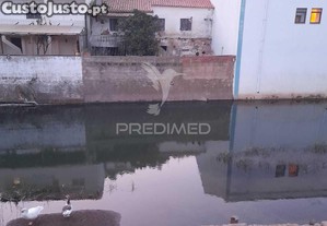 Aljezur - moradia para reconstruir com vista rio