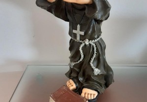 Curiosa Escultura Frade Franciscano