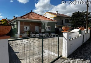 Moradia t3 com em terreno de 300m² | vila nova da barquinha