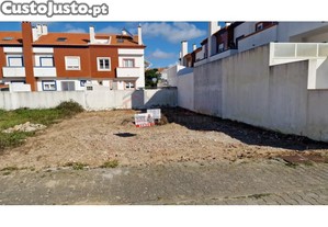 Terreno Com Projeto Para Moradia T3 Peniche
