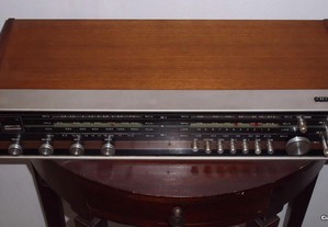 Radio e amplificador Philips antigo