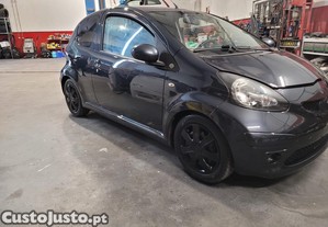 Toyota Aygo 1.0 - 15