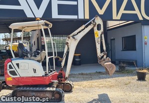Mini giratoria Takeuchi 1.800kg Ano 2108