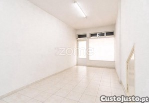 Loja Em Caxinas, Vila Do Conde