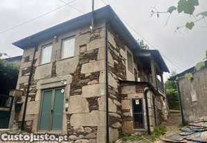 Casa / Villa T2 em Carvalhais e Candal de 131,00 m²