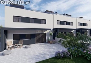 Moradia T3+1 em Chaves