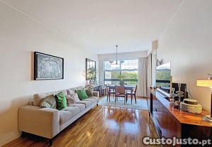 Luminoso Apartamento T2 com Vista para o Rio Douro