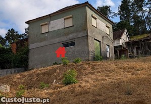 Moradia T3 e Terreno a 5Km de Viseu
