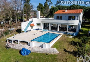 Casa / Villa T4 em Espariz e Sinde de 267 m²