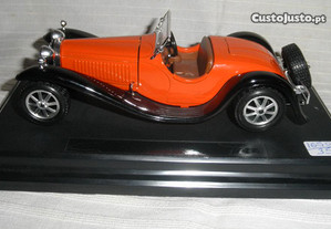 Burago Bugatti type 55 1932 1/24