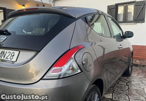 Lancia Ypsilon 1.3 multijet - 11