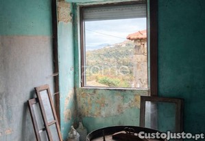 Moradia T5 Para Reabilitação Em Miomães, Resende
