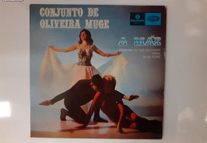 Disco vinil single Conjunto Típico de Oliveira Mug