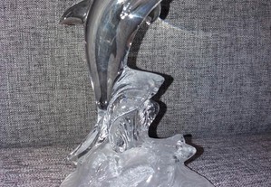 golfinho em vidro