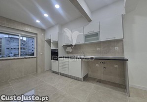 Apartamento t2 cova da piedade almada- como novo