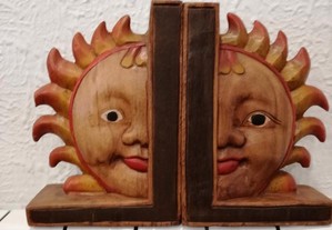 2 Cerra-Livros com Forma de Sol de Madeira Maciça