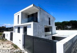 Moradia Nova T3 Com Vista Rio - Darque