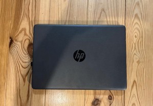 Portátil HP 245 G8 14" com rato como novo