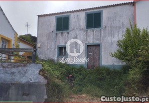 [250-M-00826] Moradia geminada, para Cal...