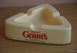 Cinzeiro William Grants Finest Scotch Whisky