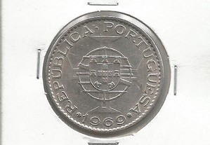 Espadim - Moeda de 10$00 de 1969 de Angola - Bela