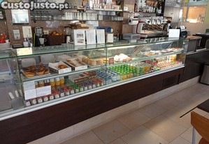 Conjunto vitrines pastelaria