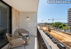 Apartamento T0 Com Varanda Em Vila Nova De Gaia
