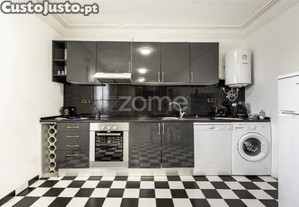 Moradia T4 Com Anexos, Piscina E Terreno Em Rio...