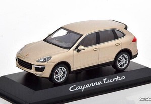1:43 Minichamps Porsche Cayenne Turbo Face Lift 2014