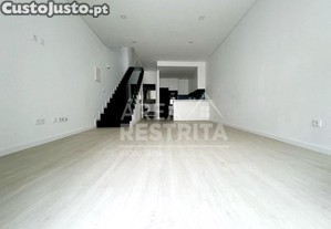 Centro Histrico De Palmela- Moradia Em Banda...